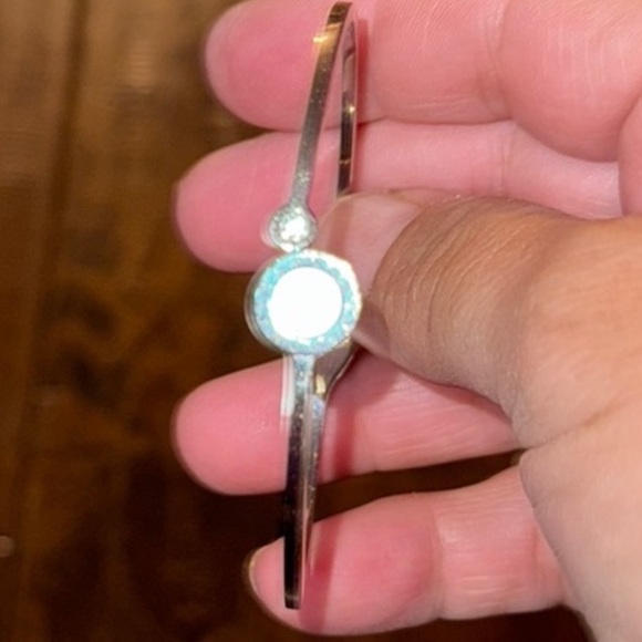 Mamona Stackable Accent Bracelet - Picture 1 of 4
